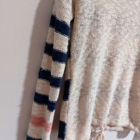 Pink Rose sweater with drawstring bottom - Picture 3 of 6